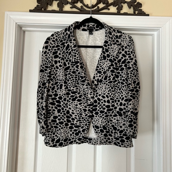 New Directions Leopard Print Women’s Blazer Sz and PL - Picture 9 of 12